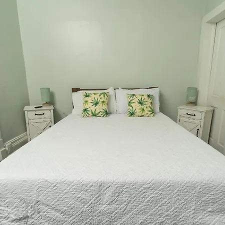Depot Village Gainesville Room photo