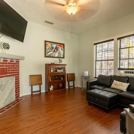 Depot Village Gainesville Room photo